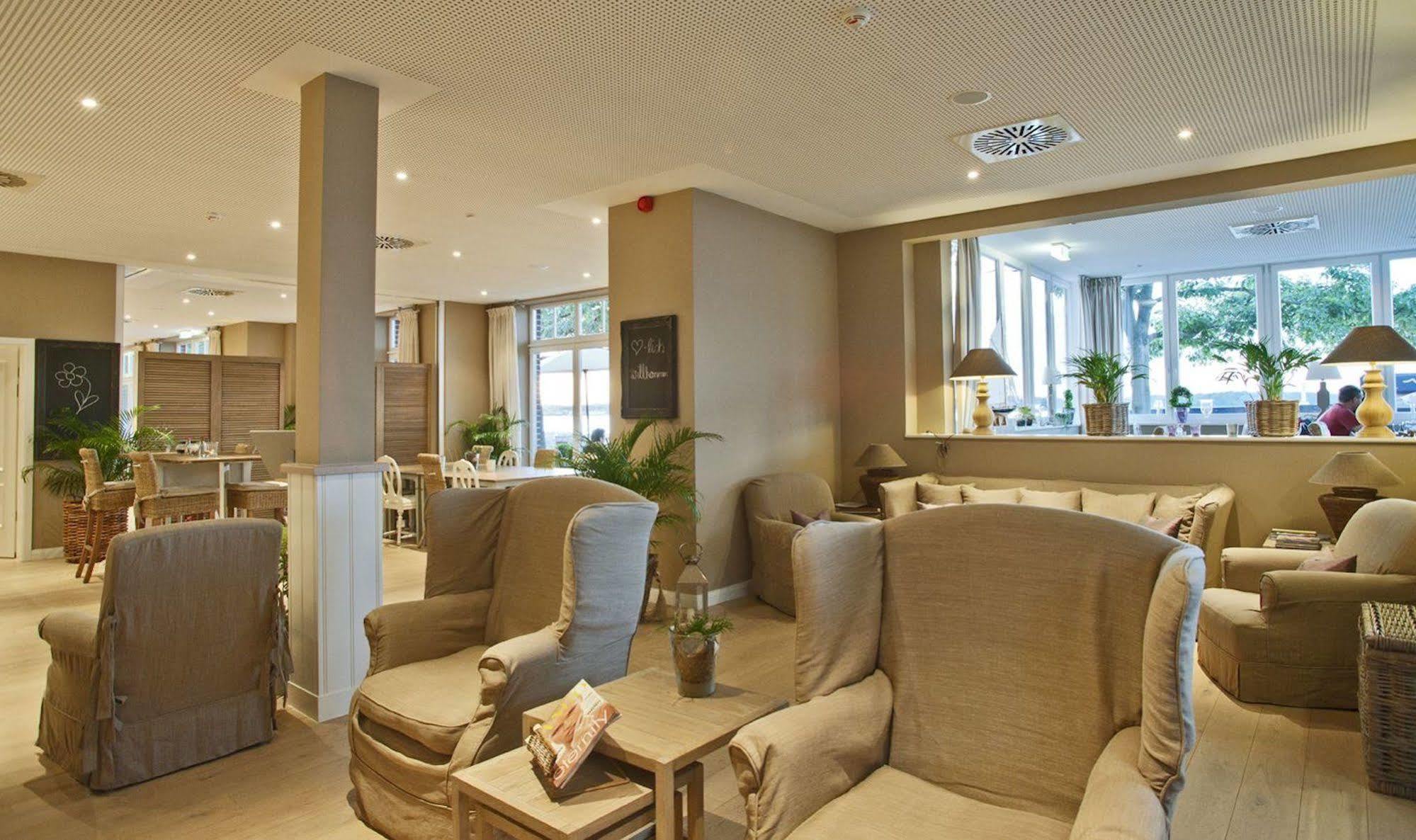 Strandhotel Seeblick, Ostseebad هيكيندورف المظهر الخارجي الصورة